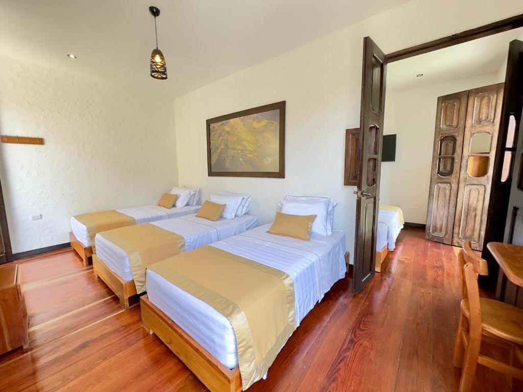 Hotel Boutique La Leyenda 1860 Salamina Bagian luar foto